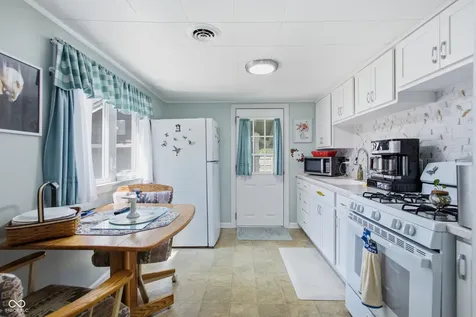 1001 S Grace Avenue Crawfordsville IN 47933