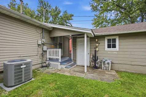 1001 S Grace Avenue Crawfordsville IN 47933