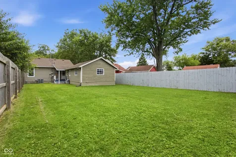 1001 S Grace Avenue Crawfordsville IN 47933