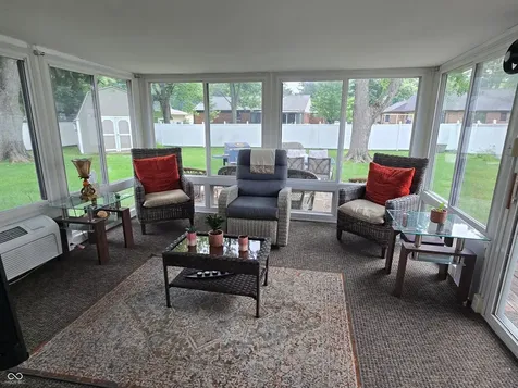 8221 Orchid Lane Indianapolis IN 46219