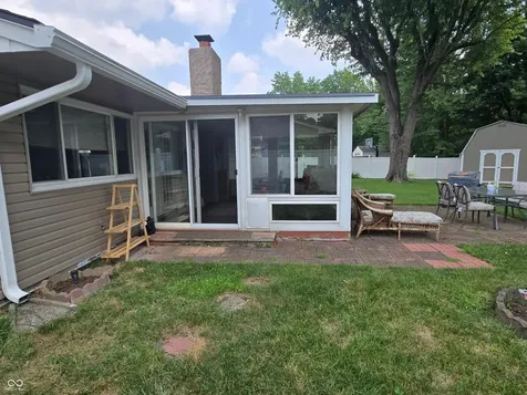 8221 Orchid Lane Indianapolis IN 46219