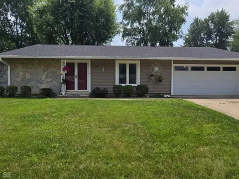 8221 Orchid Lane Indianapolis IN 46219