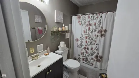 8221 Orchid Lane Indianapolis IN 46219