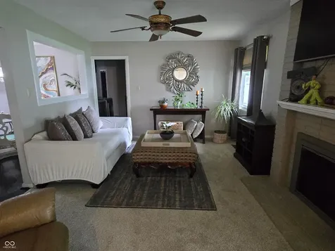 8221 Orchid Lane Indianapolis IN 46219