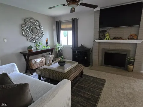 8221 Orchid Lane Indianapolis IN 46219