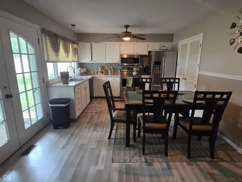 8221 Orchid Lane Indianapolis IN 46219