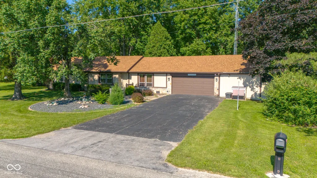 1073 N 350 W Greenfield IN 46140