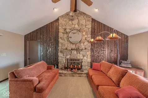 1073 N 350 W Greenfield IN 46140