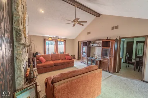 1073 N 350 W Greenfield IN 46140