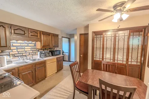 1073 N 350 W Greenfield IN 46140