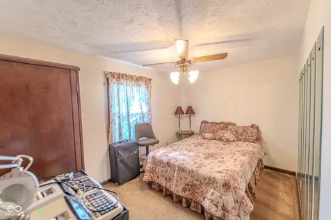 1073 N 350 W Greenfield IN 46140