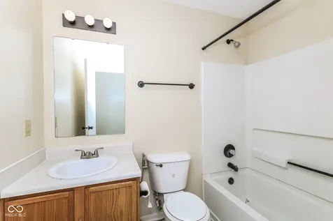 14136 Country Breeze Lane Fishers IN 46038