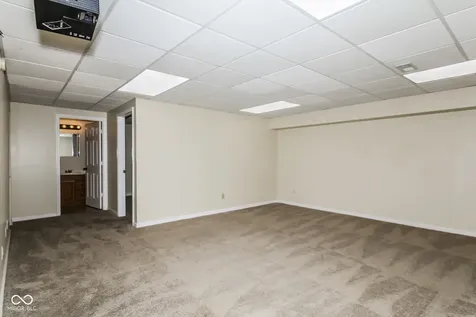 14136 Country Breeze Lane Fishers IN 46038