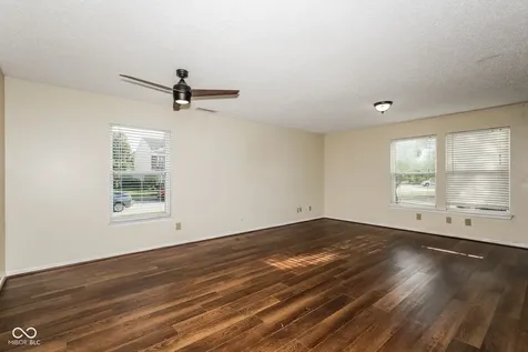 14136 Country Breeze Lane Fishers IN 46038