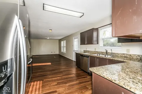14136 Country Breeze Lane Fishers IN 46038