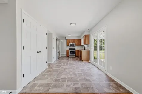 528 Tanninger Drive Indianapolis IN 46239