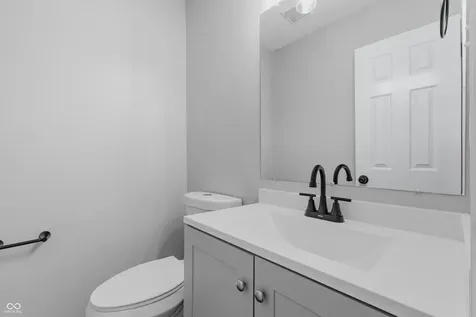 528 Tanninger Drive Indianapolis IN 46239