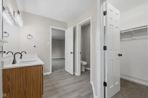 528 Tanninger Drive Indianapolis IN 46239