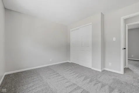 528 Tanninger Drive Indianapolis IN 46239