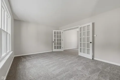 528 Tanninger Drive Indianapolis IN 46239