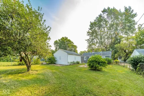 3729 Burton Place Anderson IN 46013