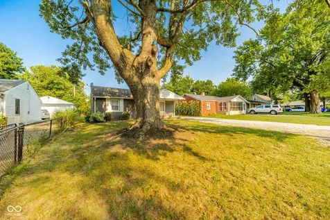 3729 Burton Place Anderson IN 46013