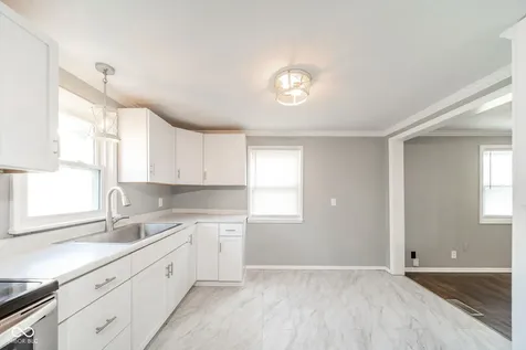 3729 Burton Place Anderson IN 46013