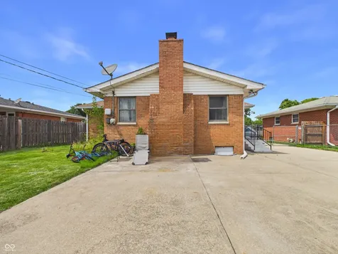 5551 Meadowood Drive Indianapolis IN 46224