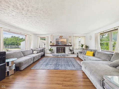 5551 Meadowood Drive Indianapolis IN 46224