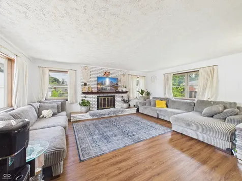 5551 Meadowood Drive Indianapolis IN 46224