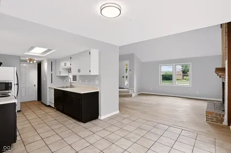 7606 Farm View Circle E Indianapolis IN 46256