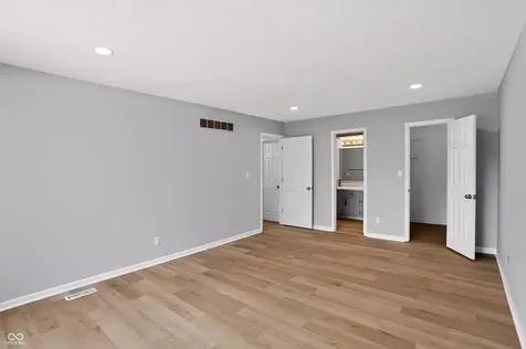 7606 Farm View Circle E Indianapolis IN 46256