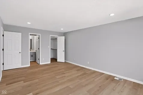 7606 Farm View Circle E Indianapolis IN 46256