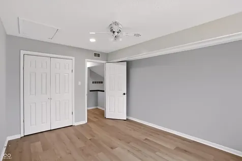 7606 Farm View Circle E Indianapolis IN 46256