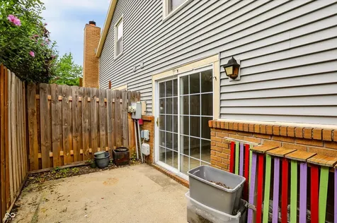 7606 Farm View Circle E Indianapolis IN 46256