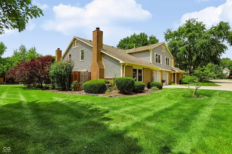 7606 Farm View Circle E Indianapolis IN 46256
