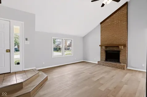 7606 Farm View Circle E Indianapolis IN 46256