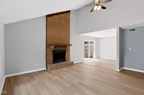 7606 Farm View Circle E Indianapolis IN 46256