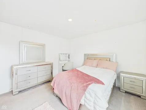 9202 Novak Court Indianapolis IN 46259