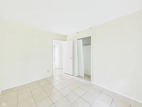 4338 Thrush Drive Indianapolis IN 46222