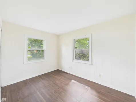 4338 Thrush Drive Indianapolis IN 46222