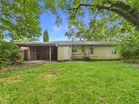 4338 Thrush Drive Indianapolis IN 46222