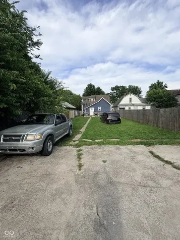328 S Grand Avenue Indianapolis IN 46219