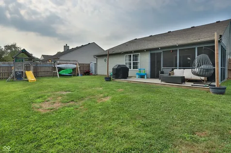 1704 Creekside Drive Brownsburg IN 46112