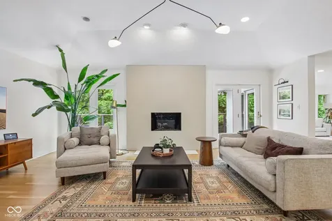 7655 Randue Court Indianapolis IN 46278