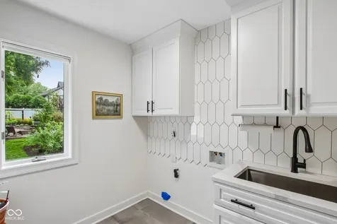 7655 Randue Court Indianapolis IN 46278