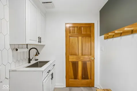 7655 Randue Court Indianapolis IN 46278