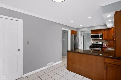 7148 E 65th Street Indianapolis IN 46256