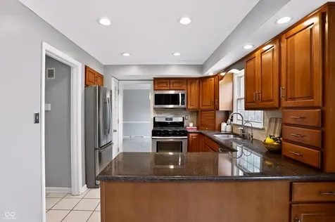 7148 E 65th Street Indianapolis IN 46256