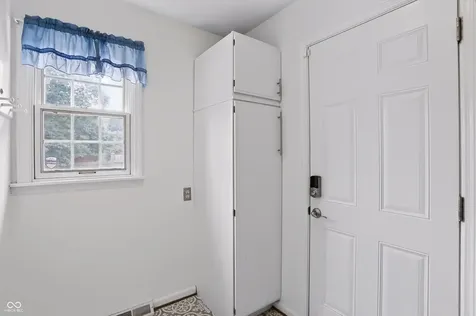 7148 E 65th Street Indianapolis IN 46256